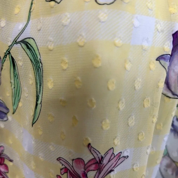 Women’s Small Swiss Dot SHEER Yellow Floral Blouse Keyhole‎ Cottagecore Dainty - Picture 8 of 16